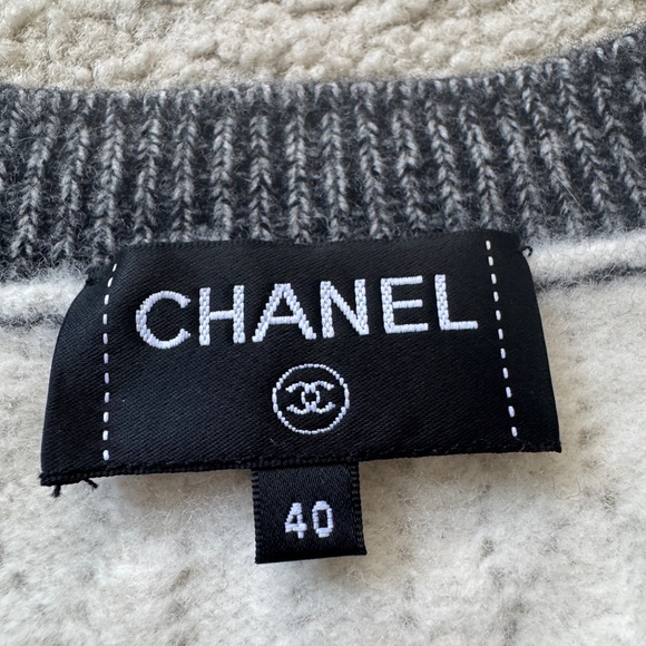 ✨Vintage Rare CHANEL Knit Wool & Cashmere White Vest Sleeveless Top CC Logo 40 - Picture 3 of 8